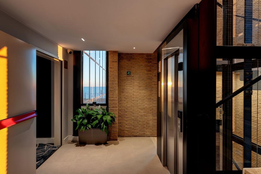 Hotel Fly Deco 4*